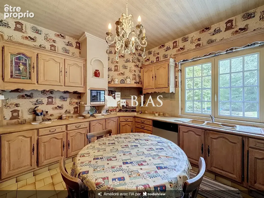 Maison 6 pièces 213 m² à vendre à Pont-L'eveque (14130) - photo 3