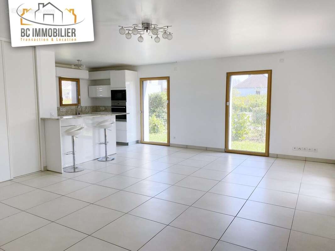 Appartement à PREVESSIN-MOENS