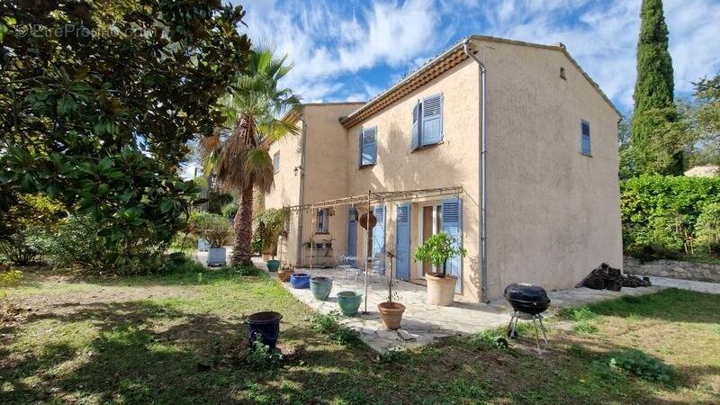 Maison à PEYMEINADE