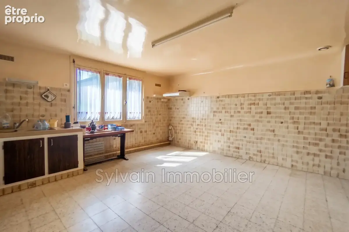 Maison 4 pièces 97 m² à vendre à Aumale (76390) - photo 2