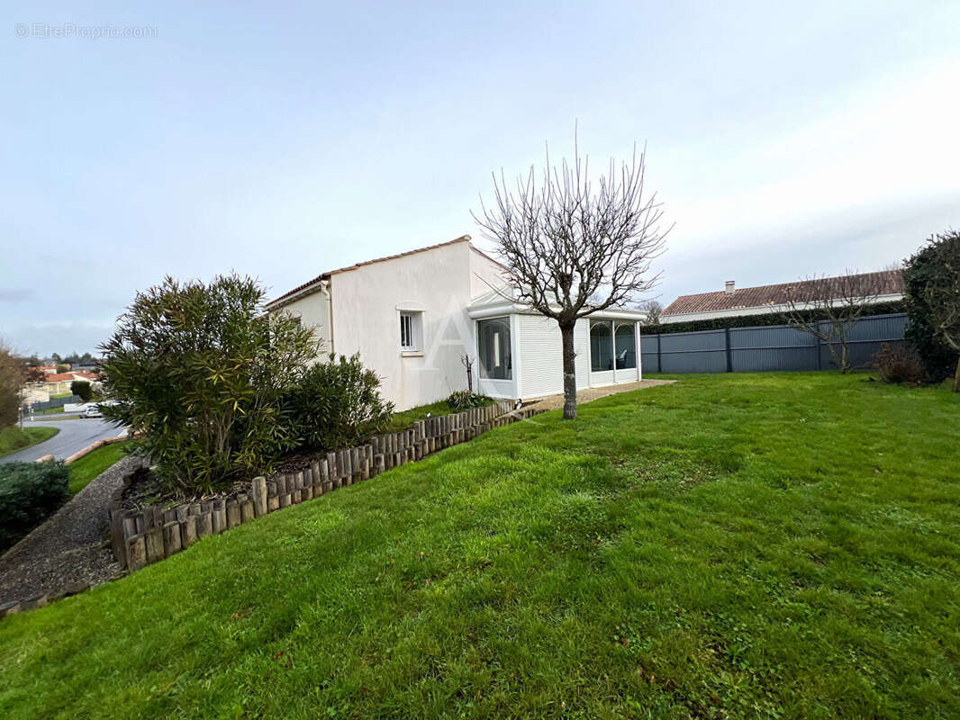 Maison à TALMONT-SAINT-HILAIRE