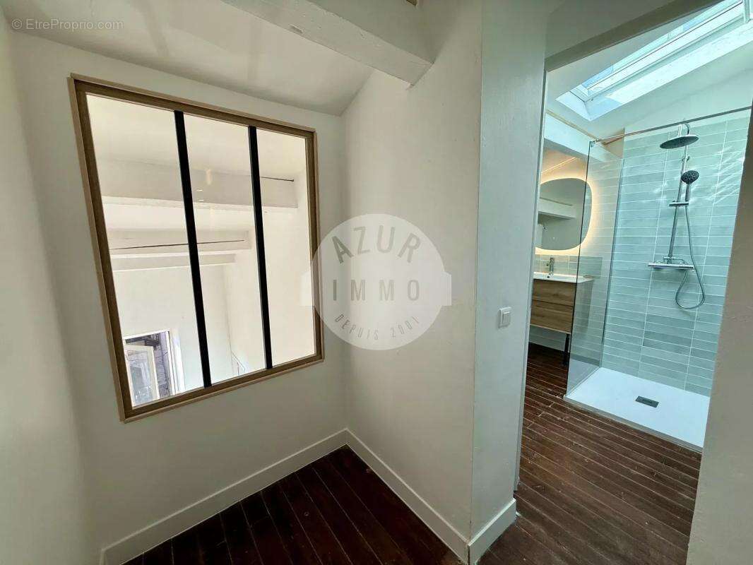 Appartement à SAINT-ZACHARIE