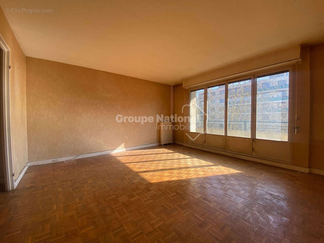 Appartement à CHAVILLE