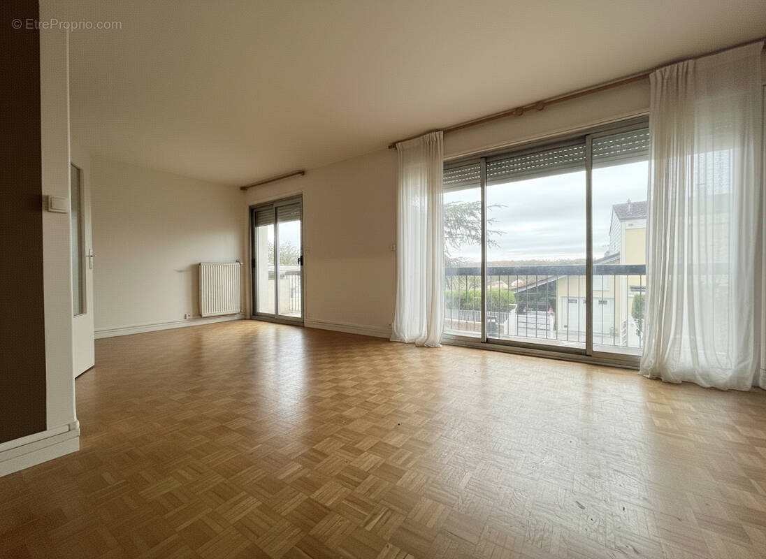 Maison à LEUVILLE-SUR-ORGE