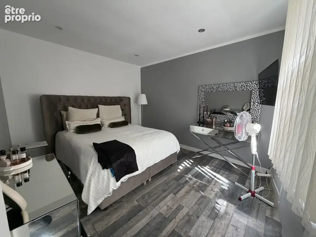 Maison 80 m² à Roubaix  - photo 2