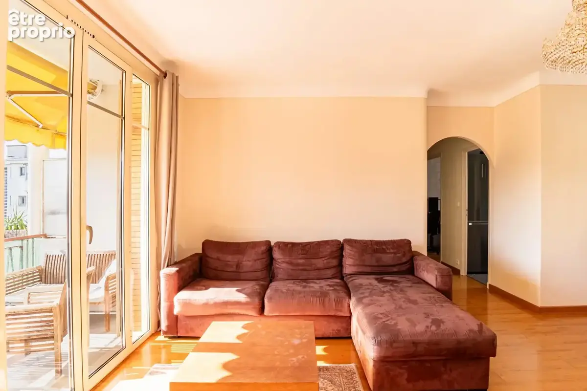 Estienne d'orves- 4 pièces - 73 m² - dernier étage - balcons - vue dégagée - photo 3