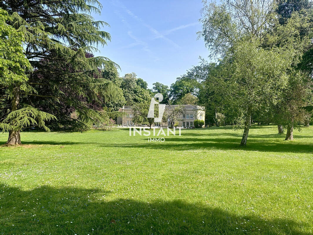 Appartement à BOISSY-SAINT-LEGER