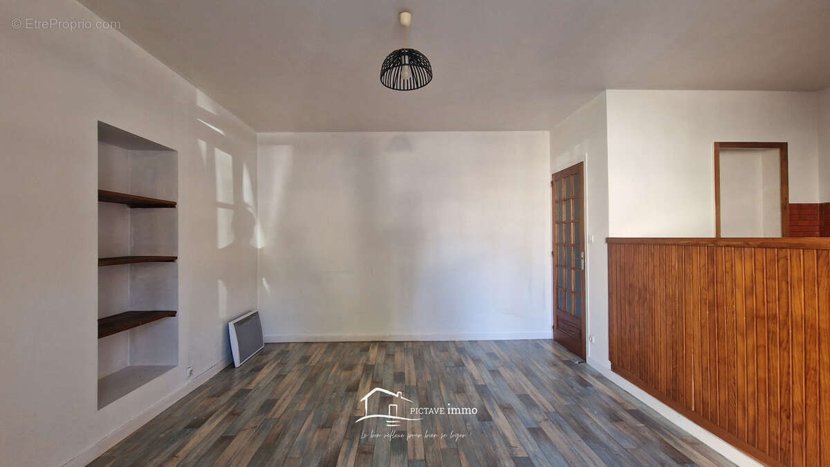 Appartement à LUSIGNAN