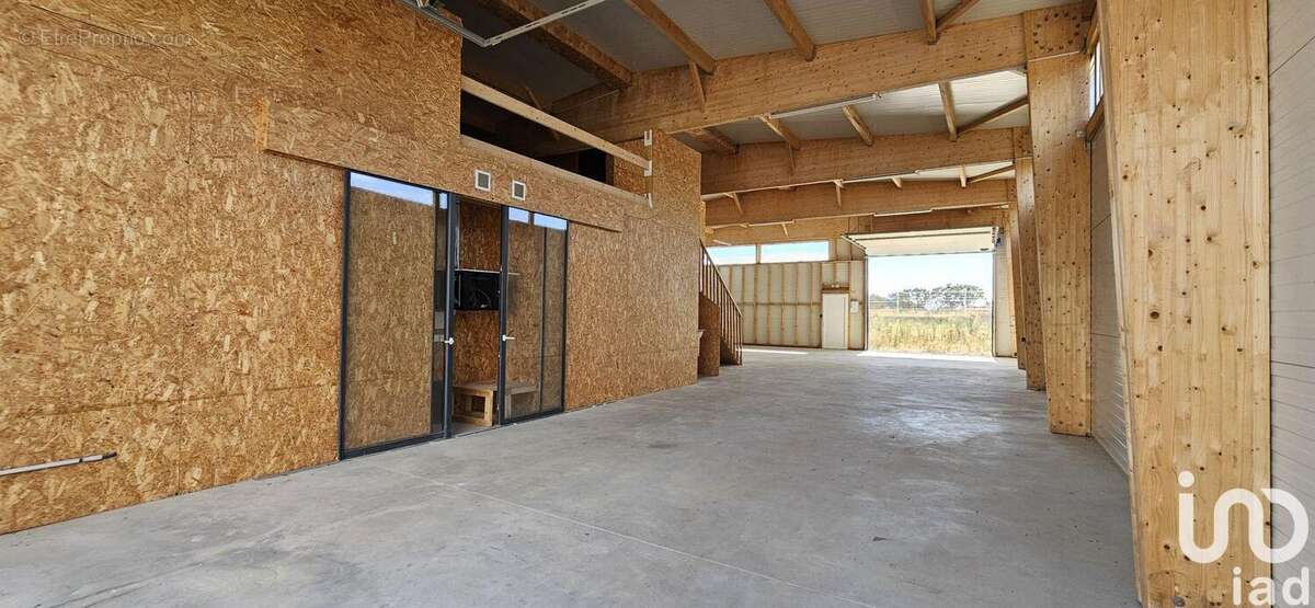 Photo 2 - Commerce à SAINT-MATHURIN