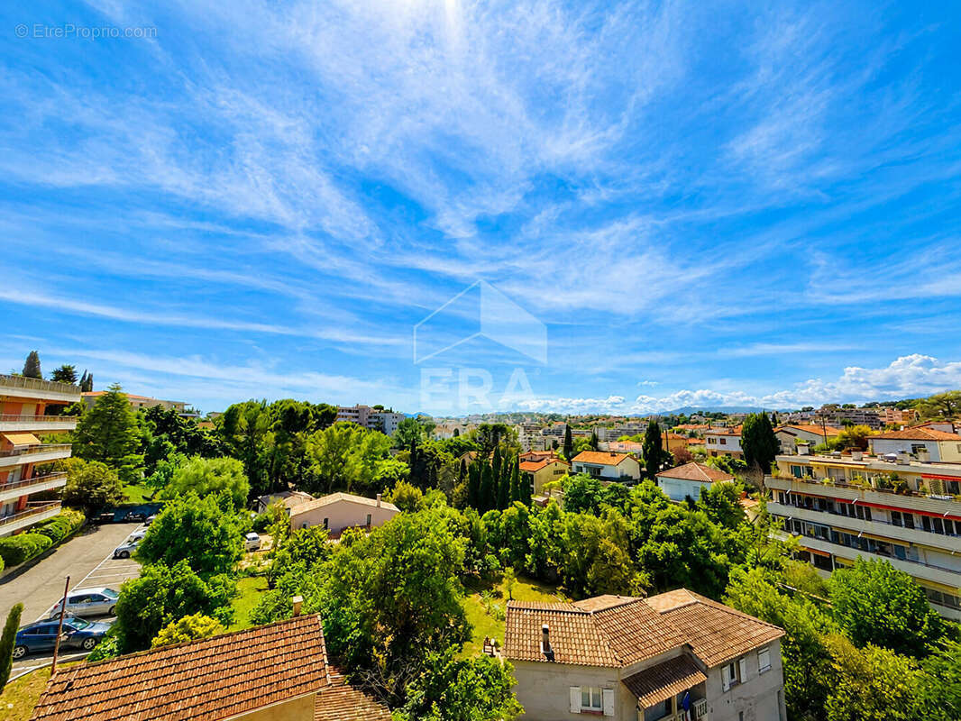 Appartement à LE CANNET