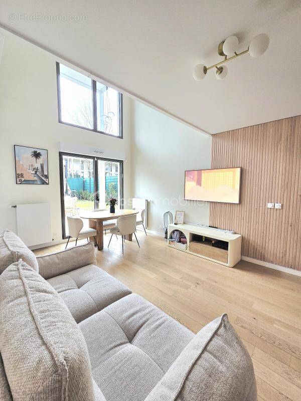 Appartement à RUEIL-MALMAISON