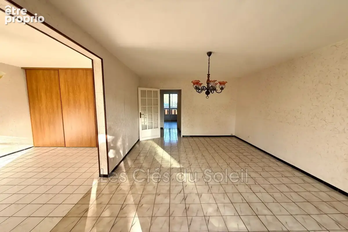 Appartement 4 pièces 78 m² à vendre à Hyeres (83400) - photo 1