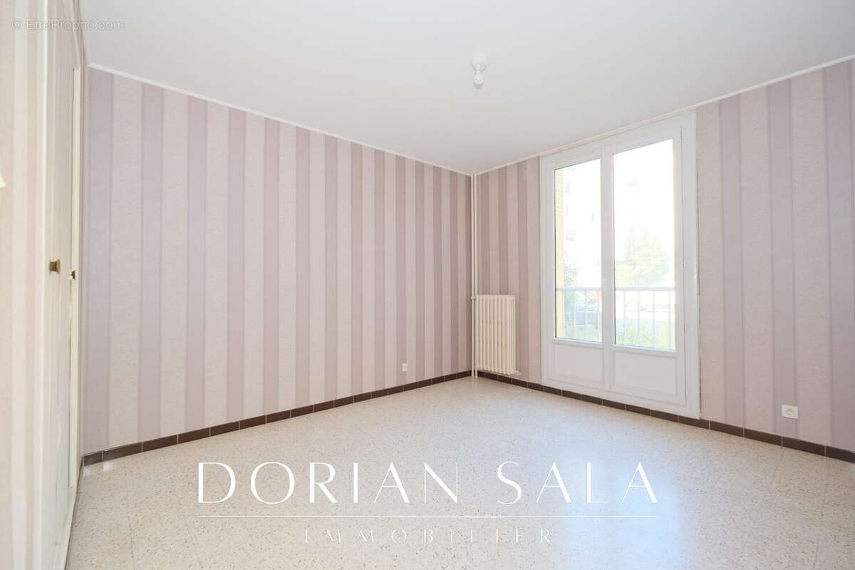 Appartement à MARSEILLE-10E