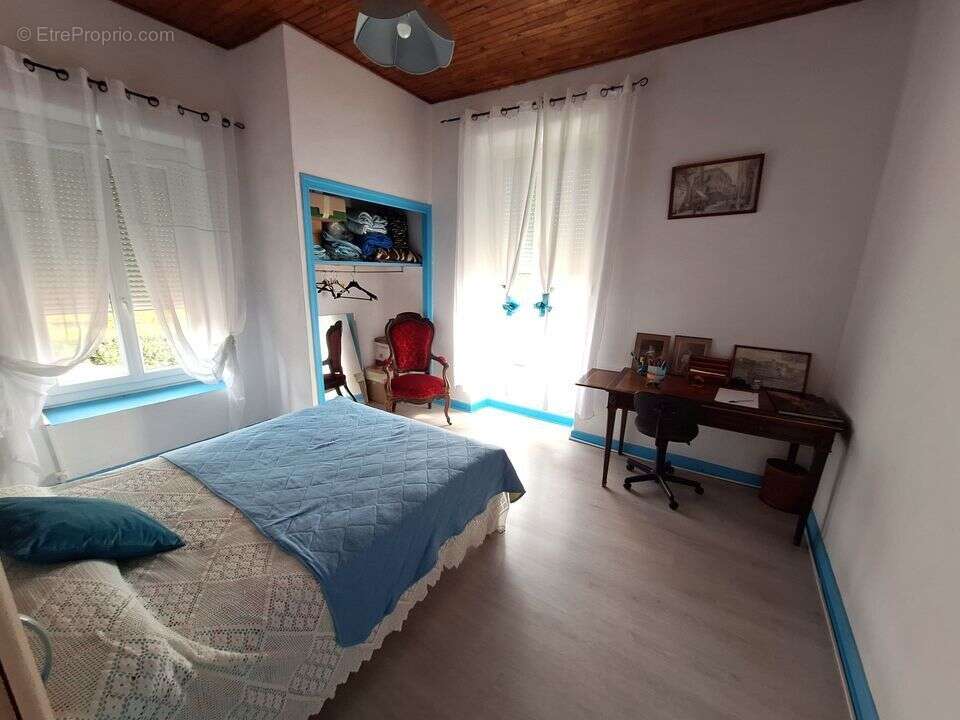 Maison à CHATEAUNEUF-SUR-ISERE