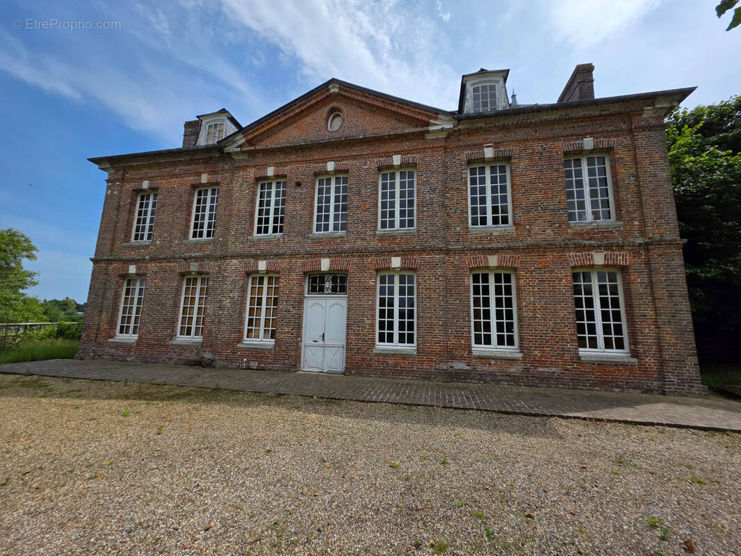 Maison à CORMEILLES