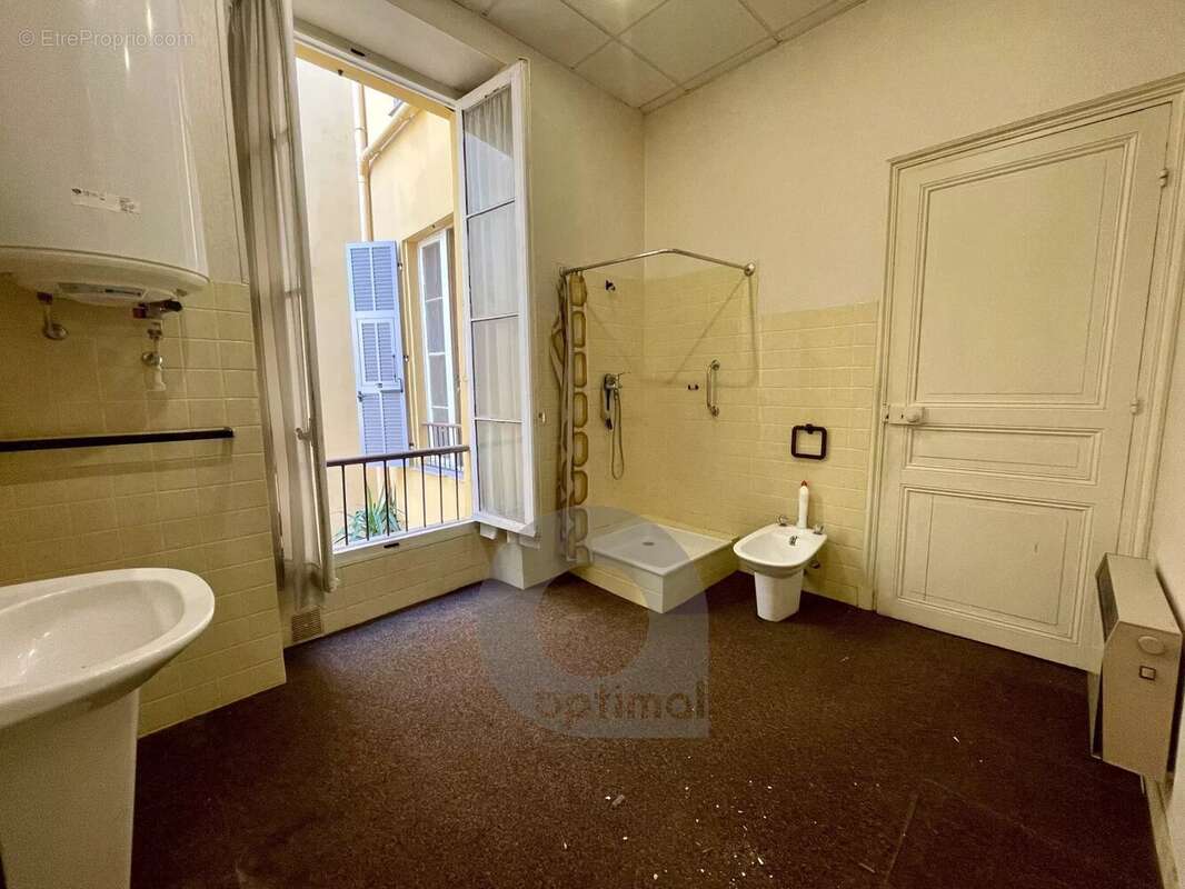 Appartement à MENTON