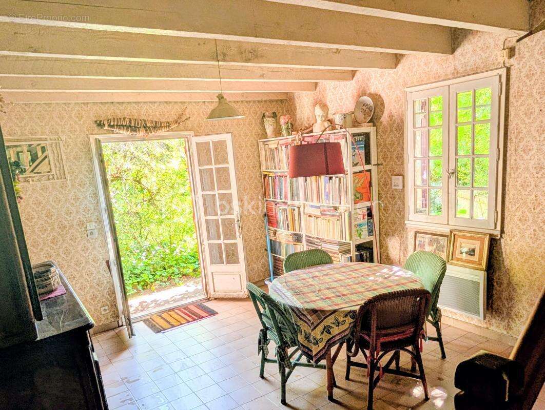 Maison à SERNHAC
