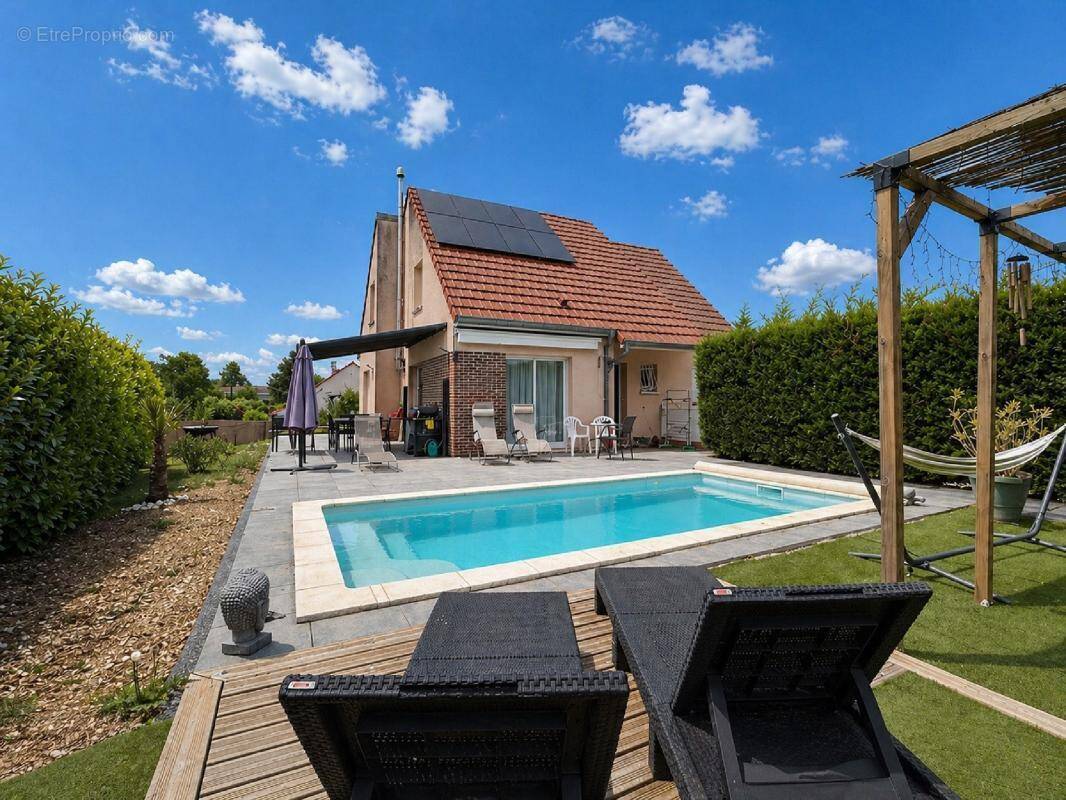 Maison à FENAY