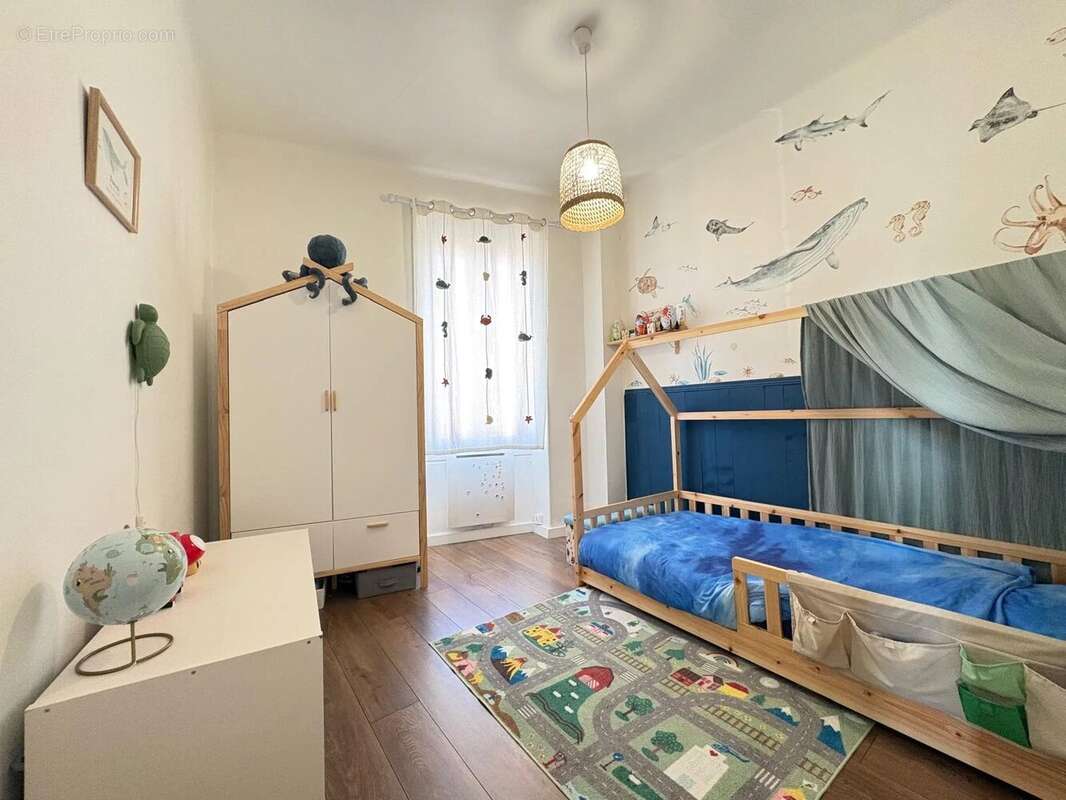 Appartement à SALON-DE-PROVENCE