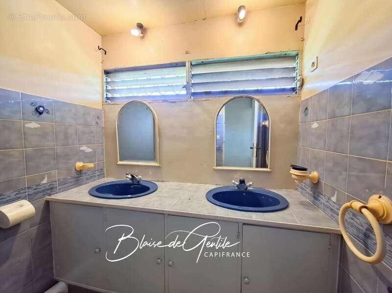 Maison à BAIE-MAHAULT