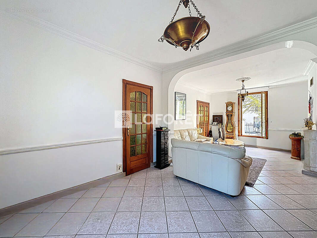 Maison à BONNEUIL-SUR-MARNE