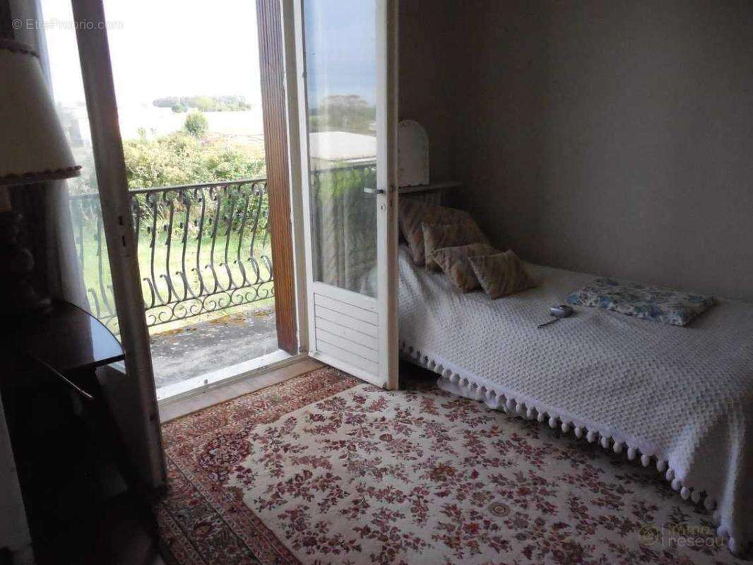 Maison à TOURNON-SAINT-MARTIN