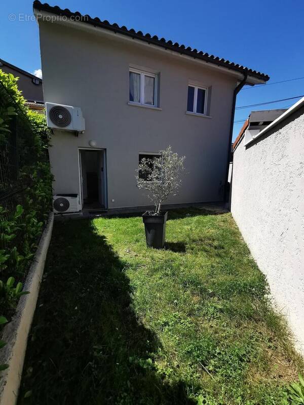 Photo 1 - Maison à RILLIEUX-LA-PAPE