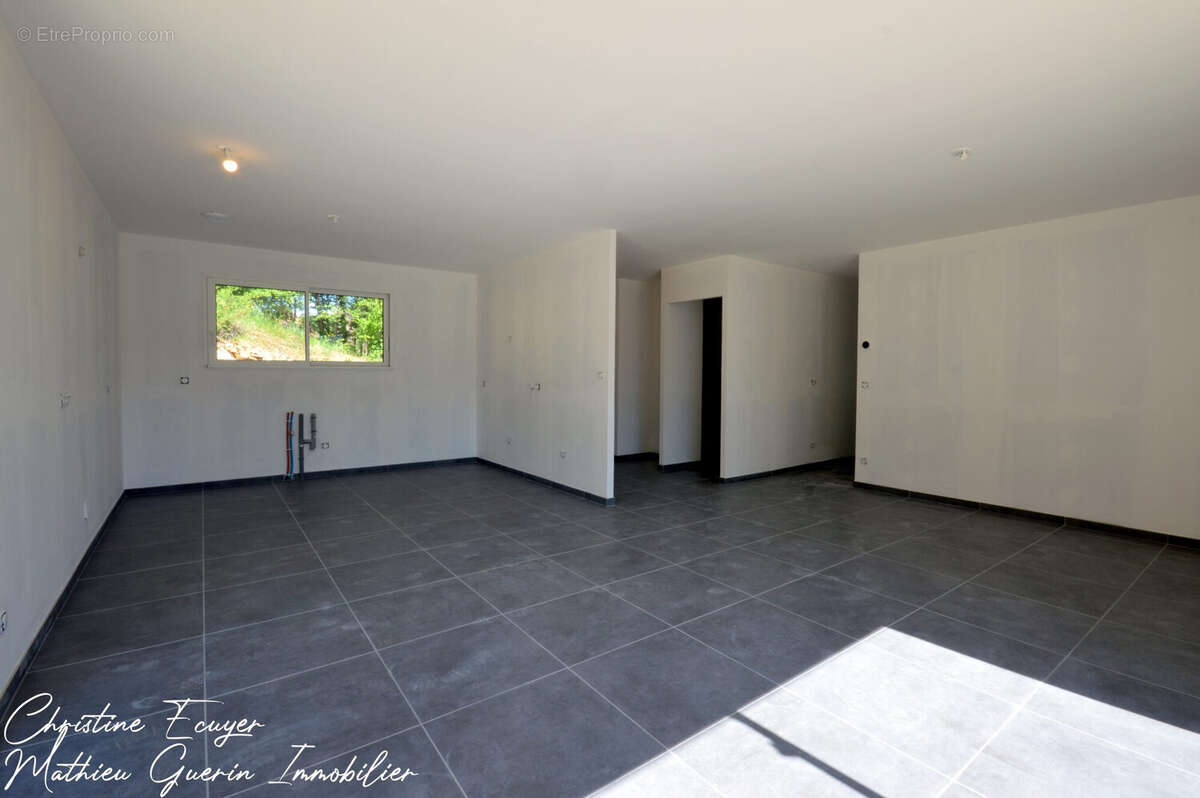 Maison 106 m² à Bregnier-Cordon  - photo 5