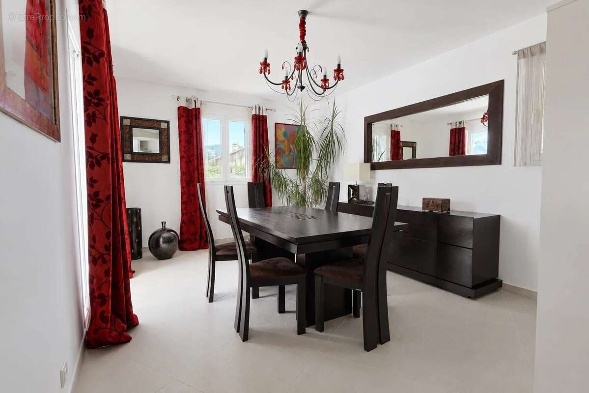 Coup de coeur - villa individuelle avec piscine et dépendance – pégomas - photo 18