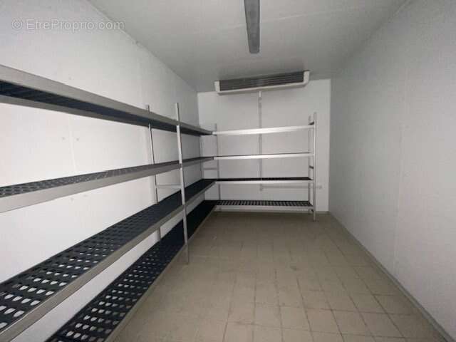 Commerce à AIX-LES-BAINS