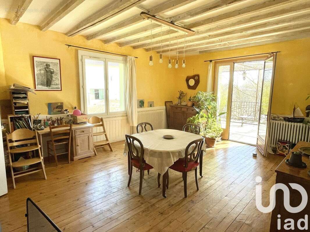 Maison 161 m² à Cahuzac-Sur-Vere  - photo 6