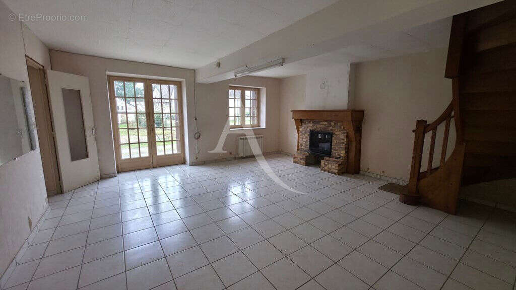 Maison à SAINT-ROMAIN-SUR-CHER