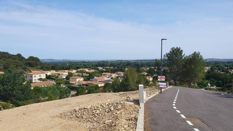 Terrain à COMPS