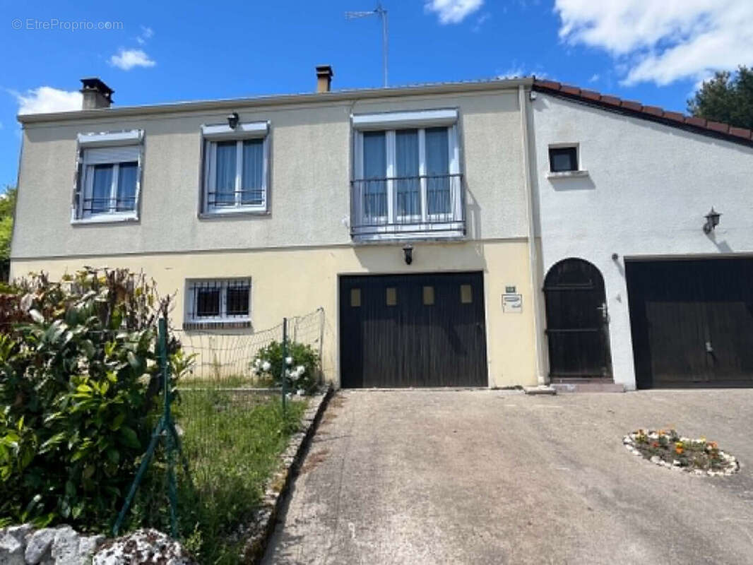 Maison 95 m² à Mouffy  - photo 4