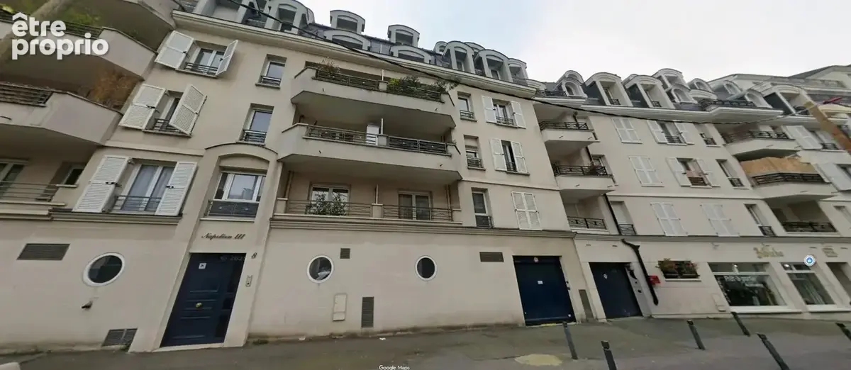 Parking à LES LILAS