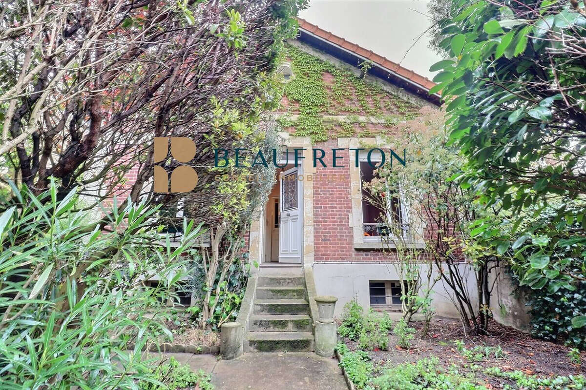 Maison à LE PERREUX-SUR-MARNE