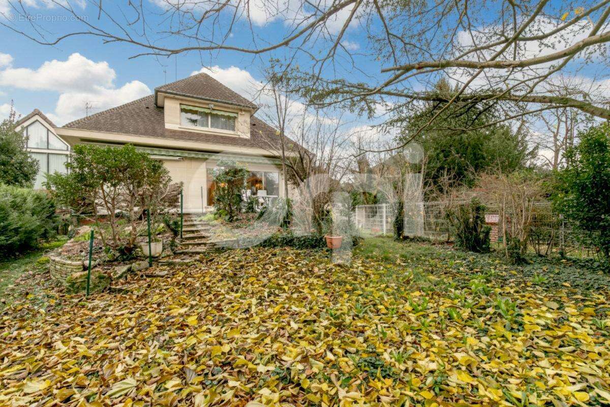 Maison à BRY-SUR-MARNE