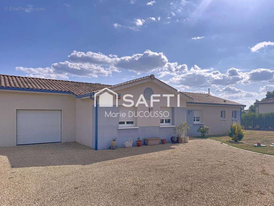 Photo 2 - Maison à LAMOTHE-MONTRAVEL