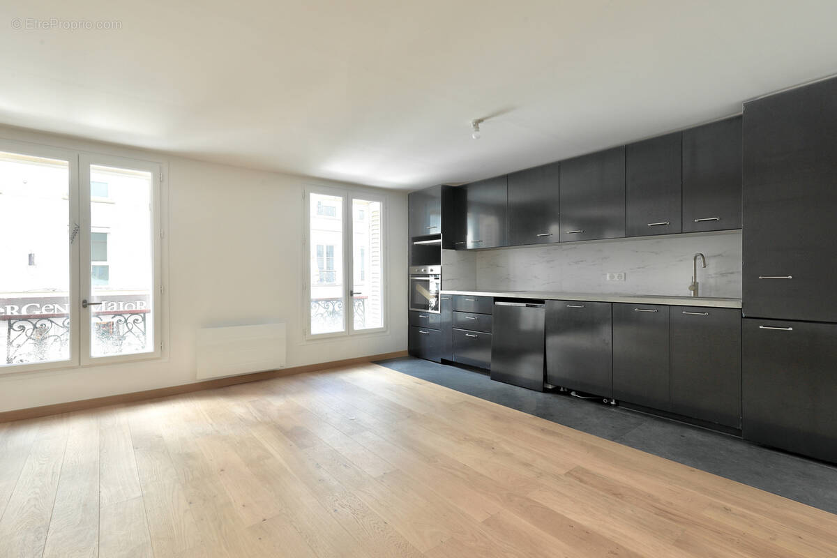 Appartement à LEVALLOIS-PERRET