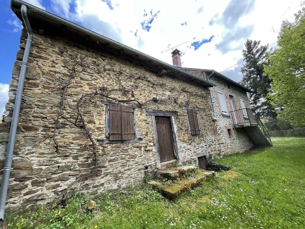 Maison à NEUVIC-ENTIER