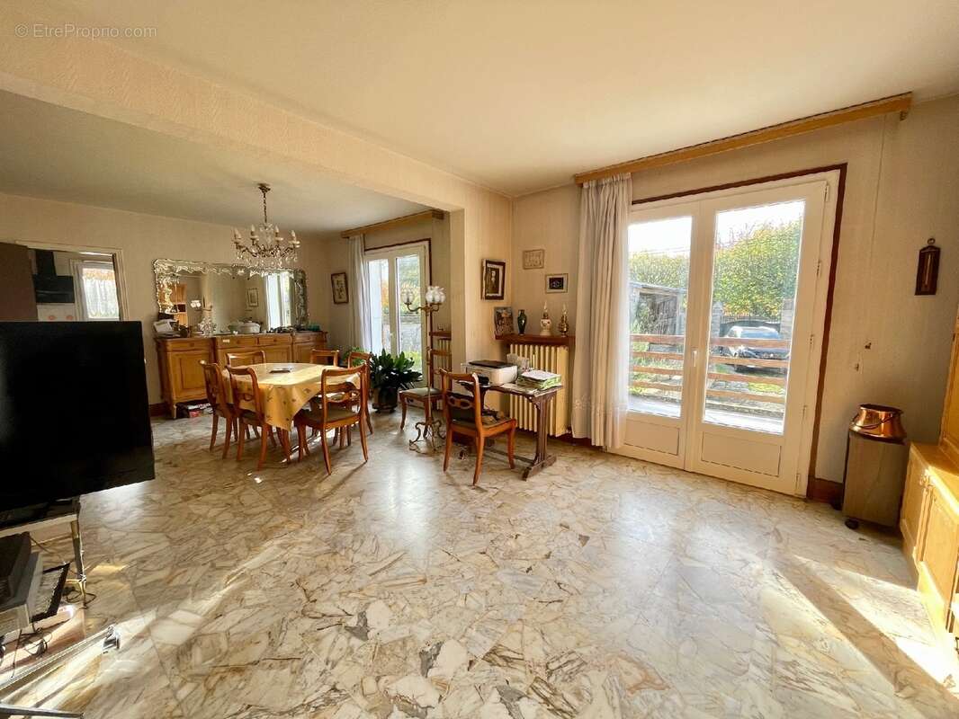 Maison à MILLY-LA-FORET