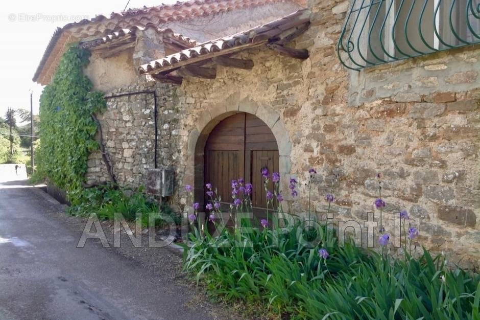 Maison à GENERARGUES