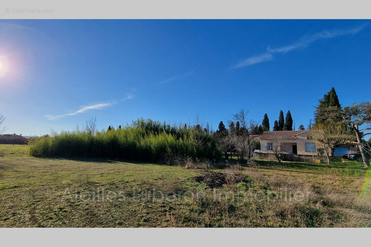 Maison à PLAN-D&#039;ORGON