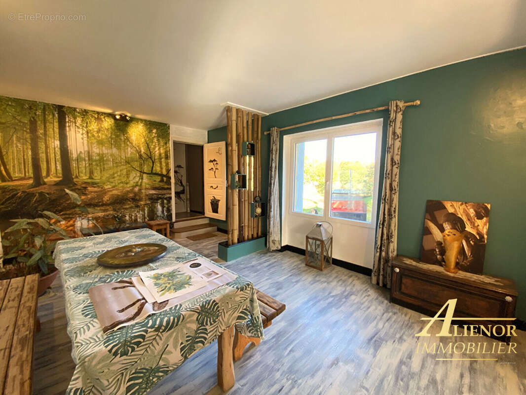 Maison de caractère rénovée avec parc arboré et dépendances - proche Saint-Pardoux-la-Rivière - photo 5