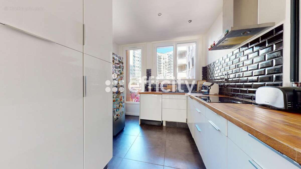 Appartement à LYON-6E