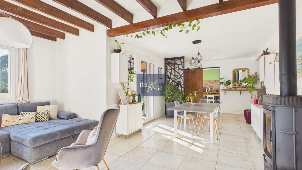 Maison à VALLON-PONT-D'ARC