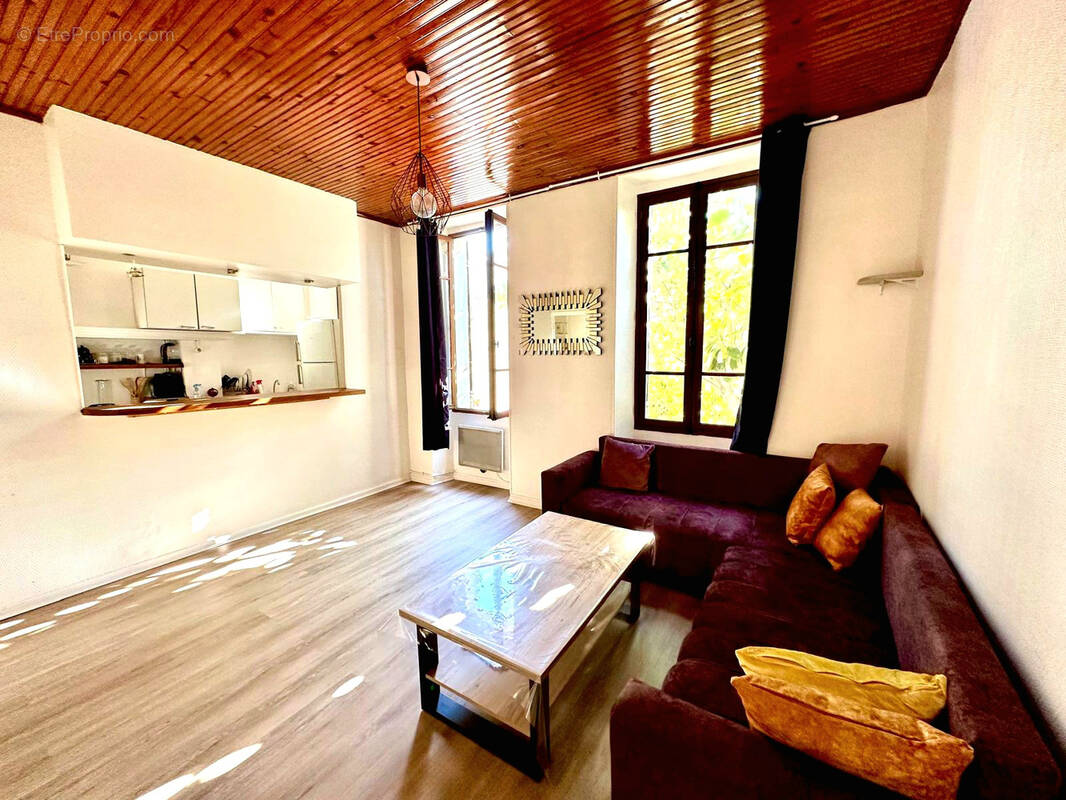 Appartement à MARSEILLE-10E