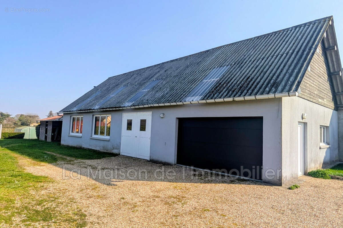 Maison à FLEURY-SUR-ANDELLE