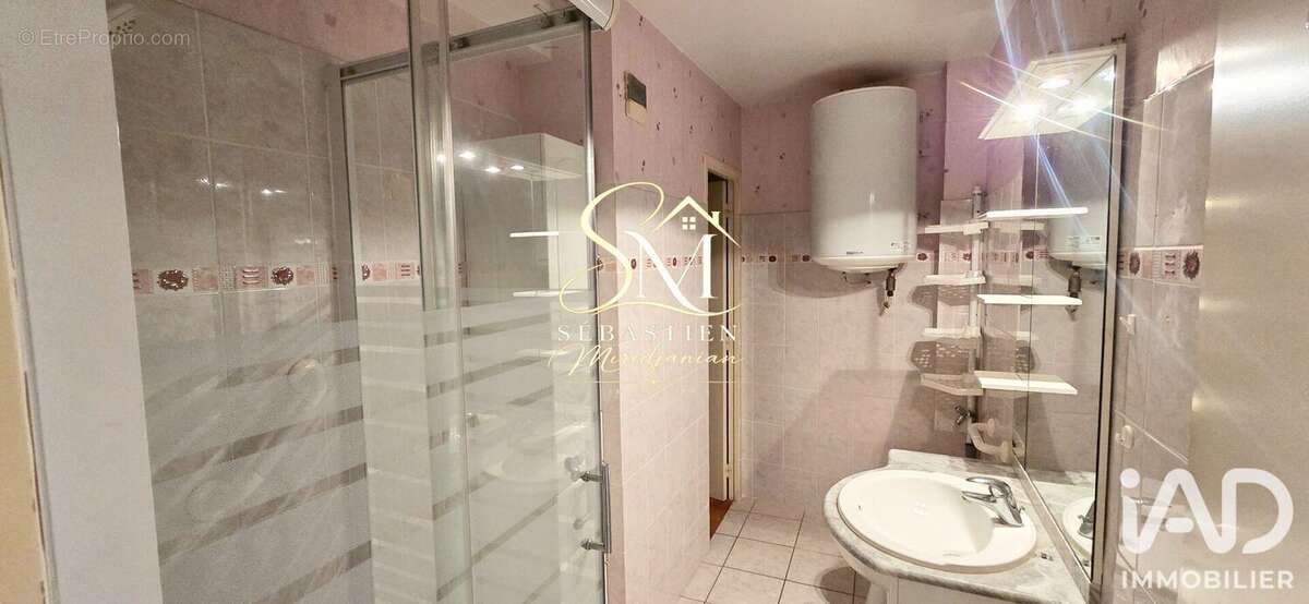 Appartement 47 m² à Six-Fours-Les-Plages  - photo 8