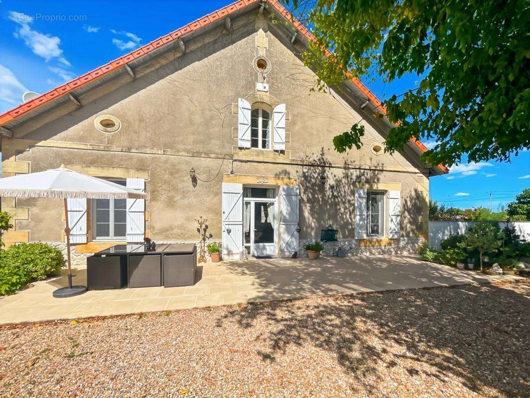 Maison à LAMONZIE-SAINT-MARTIN